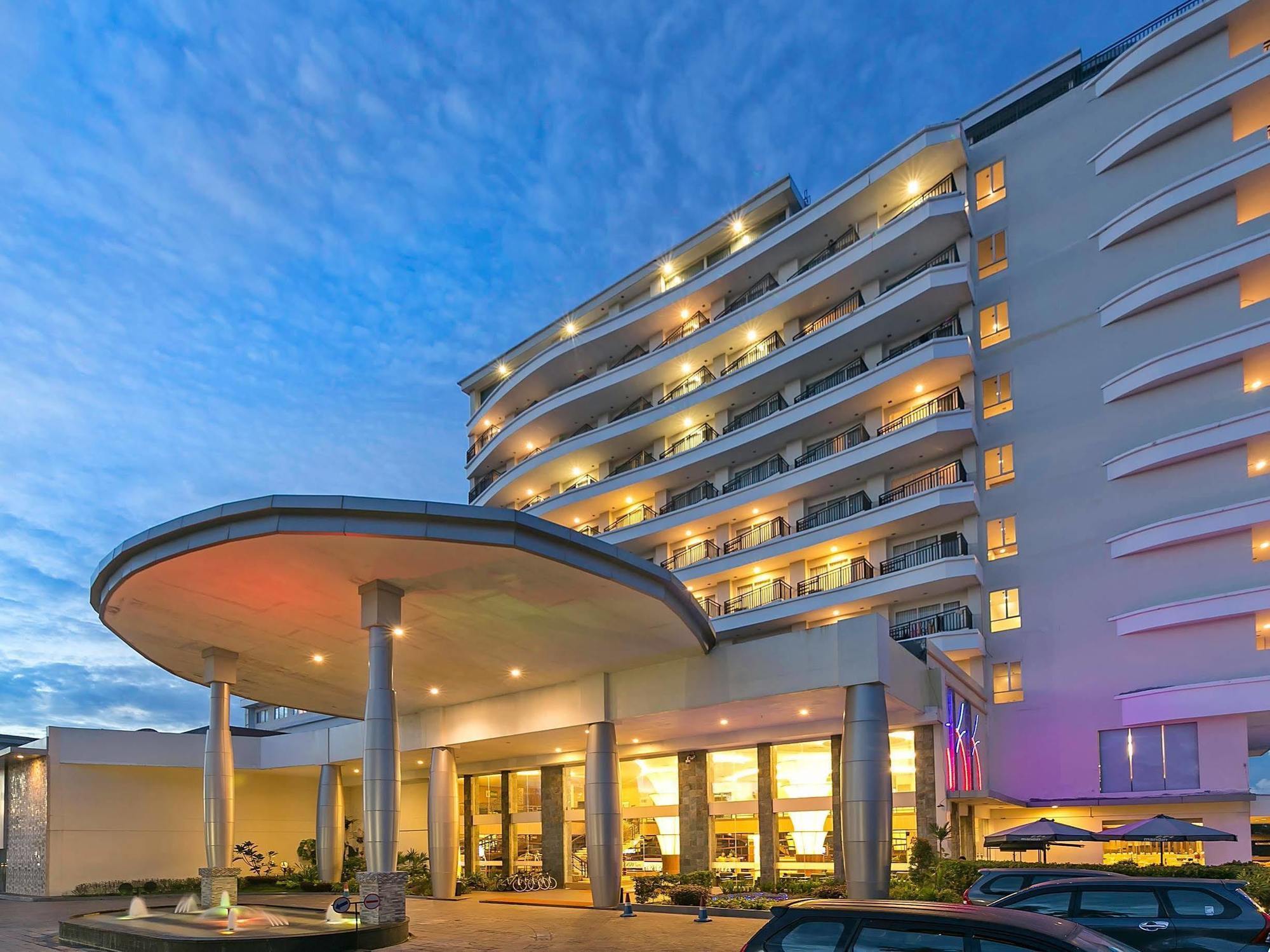 BW Suite Belitung Танджунгпандан Экстерьер фото